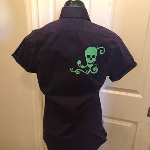 Short sleeve button up